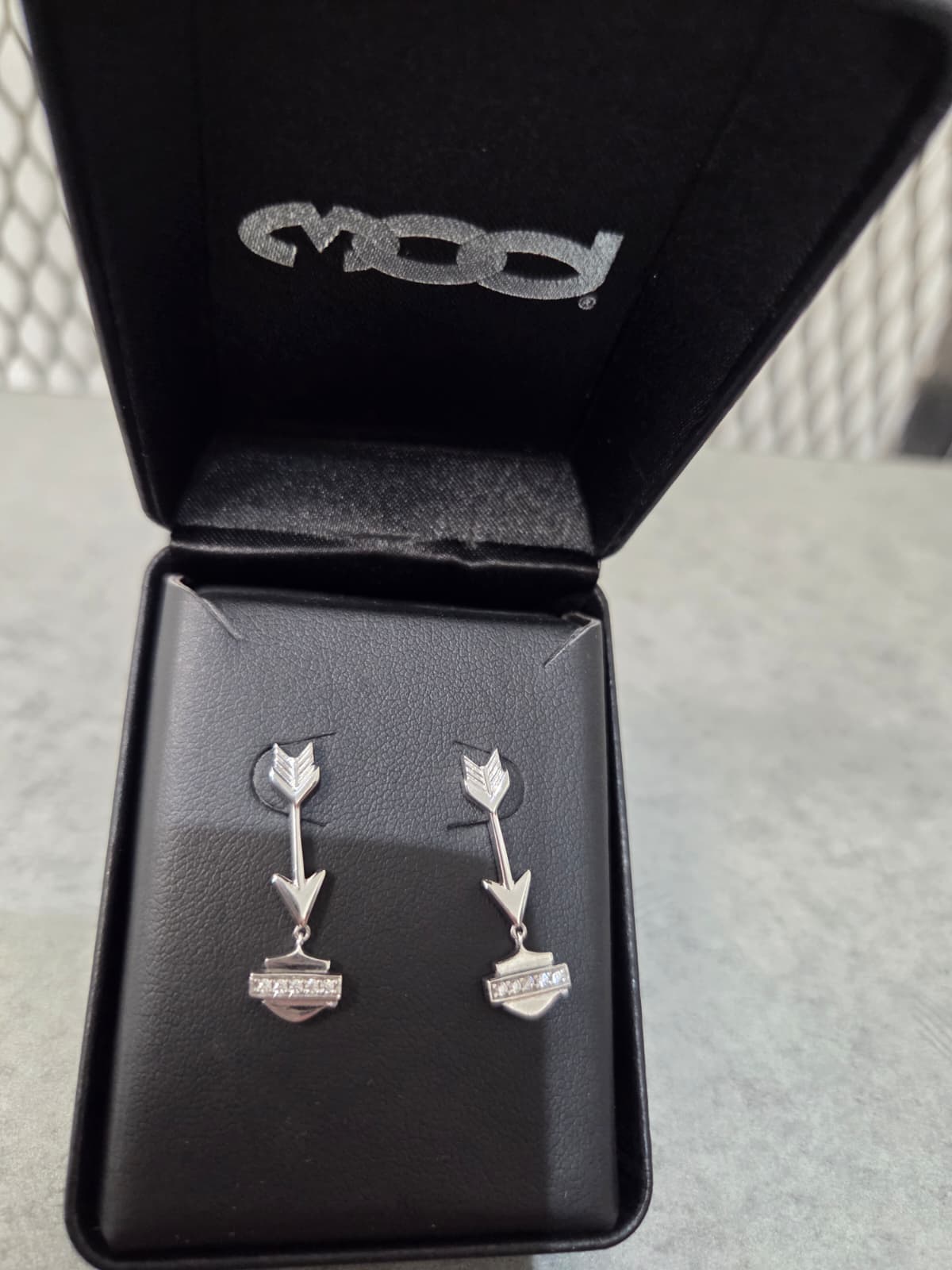 Licensed Product Womens Sterling Silver Shooting Arrow Post Earrings Main image