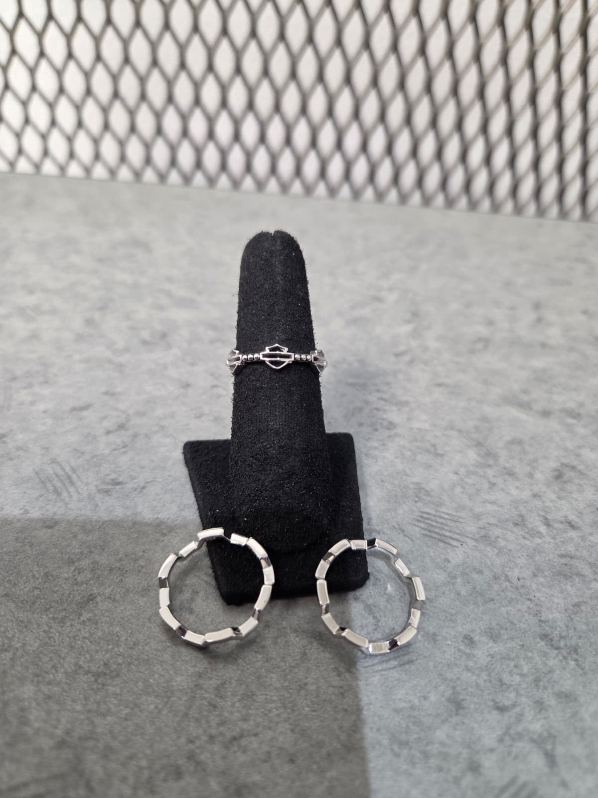 Licensed Product H-D Womens .925 Sterling Silver Stacking B&S Beaded Box Ring