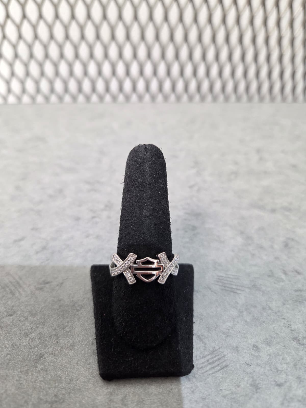 Licensed Product Womens .925 Sterling Silver Criss Cross Crystal Ring