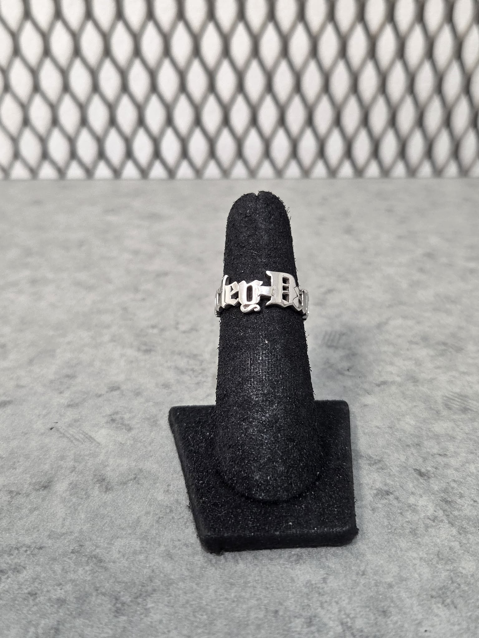 Licensed Product Womens .925 Silver Old English Name Ring