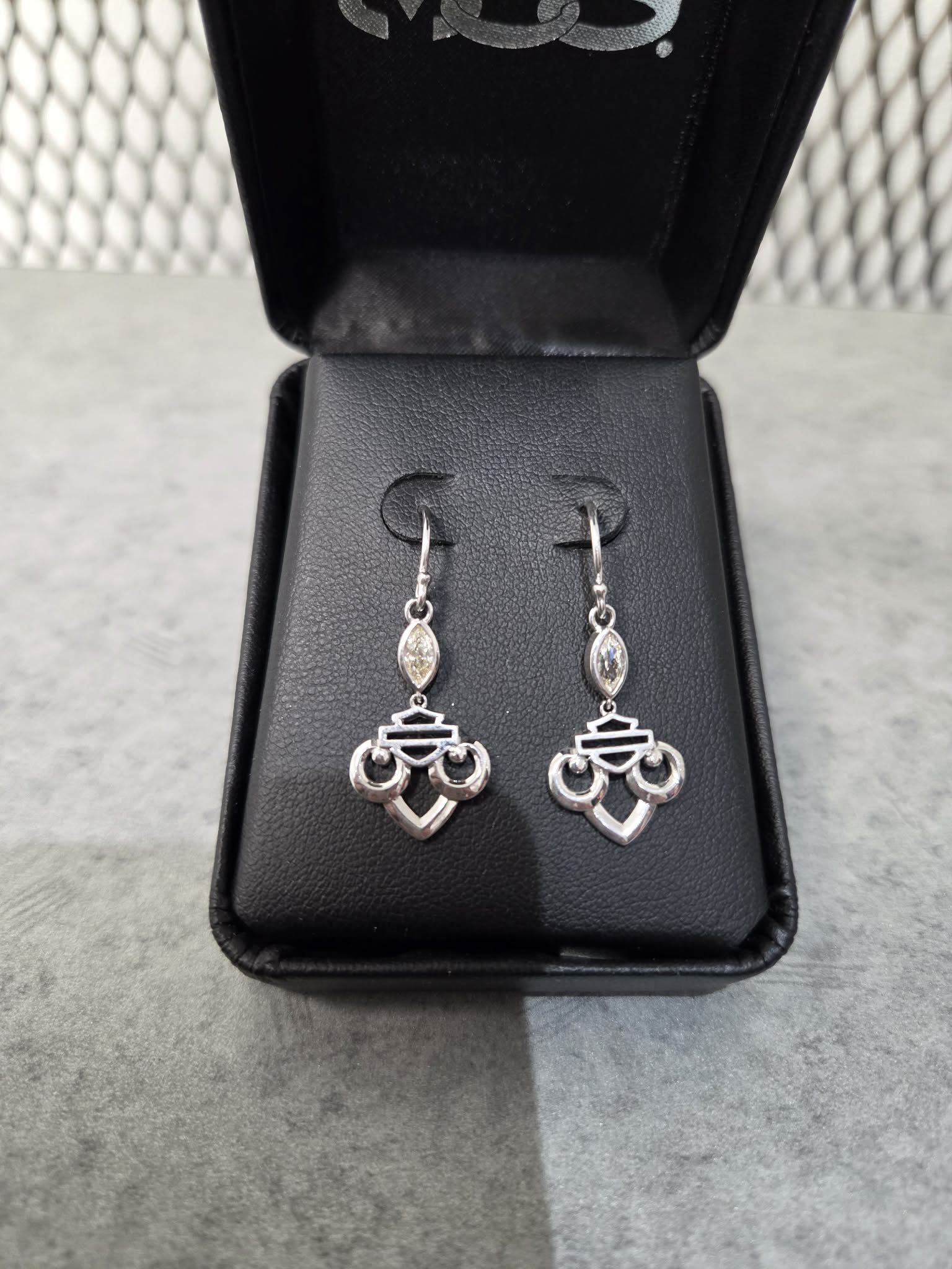 Licensed Product Womens Renaissance Canary Stone Drop Earrings