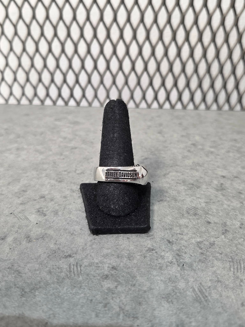 Licensed Product Mens Sterling Silver Wicked Skulls Split Ring