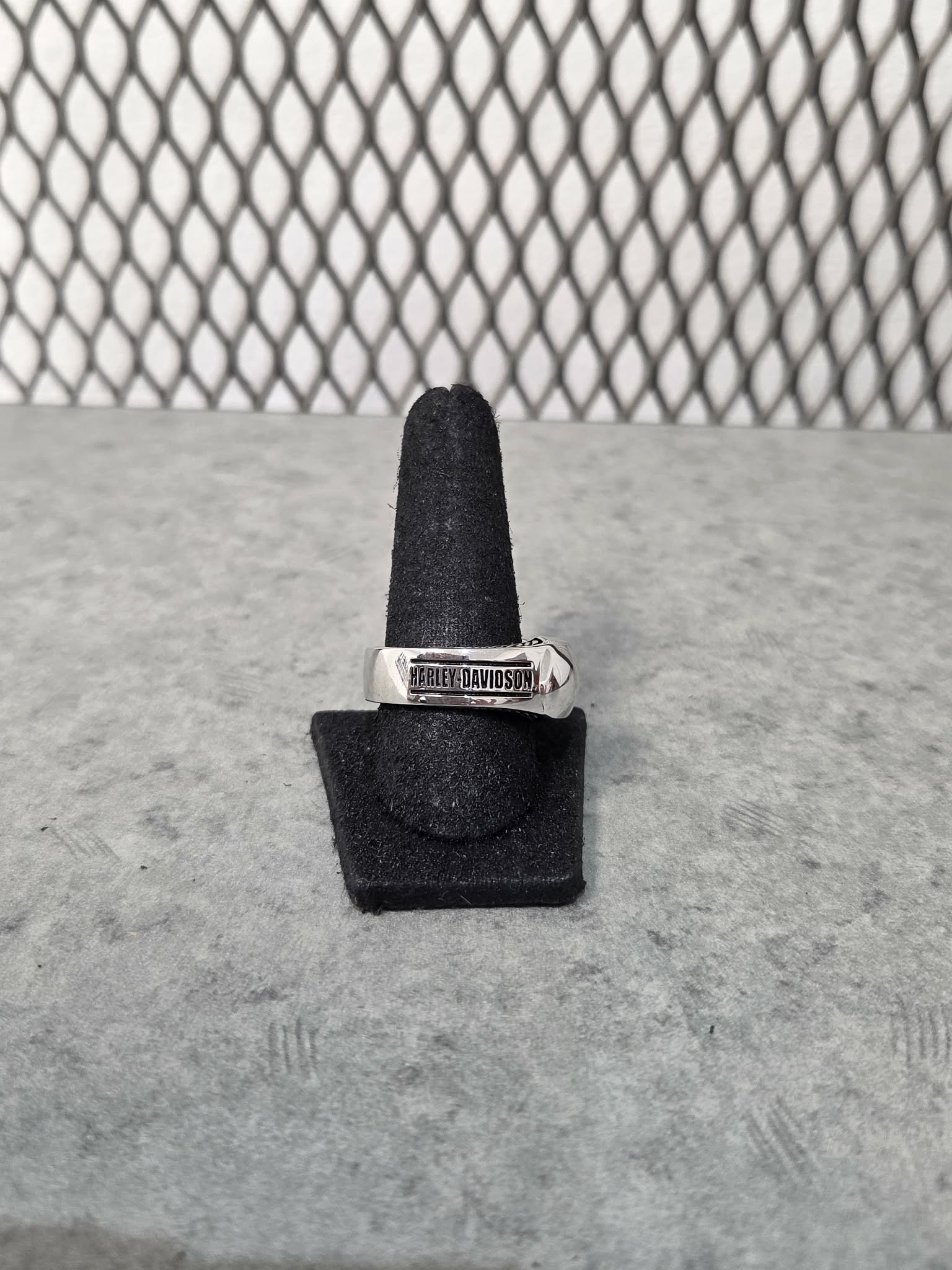 Licensed Product Mens Sterling Silver Wicked Skulls Split Ring
